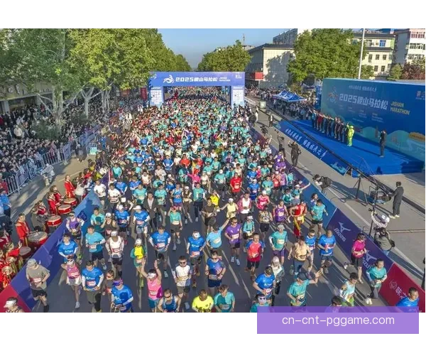 北京马拉松赛事举办时间和路线调整公布