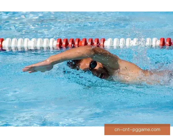 游泳训练技巧：提高游泳速度与耐力的有效方法